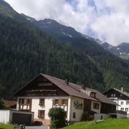 Haus Morgensonne Hotell Pettneu am Arlberg Exteriör bild