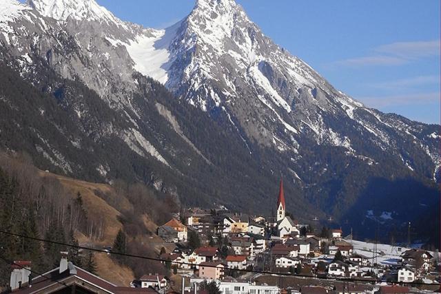 Haus Morgensonne Hotell Pettneu am Arlberg Exteriör bild
