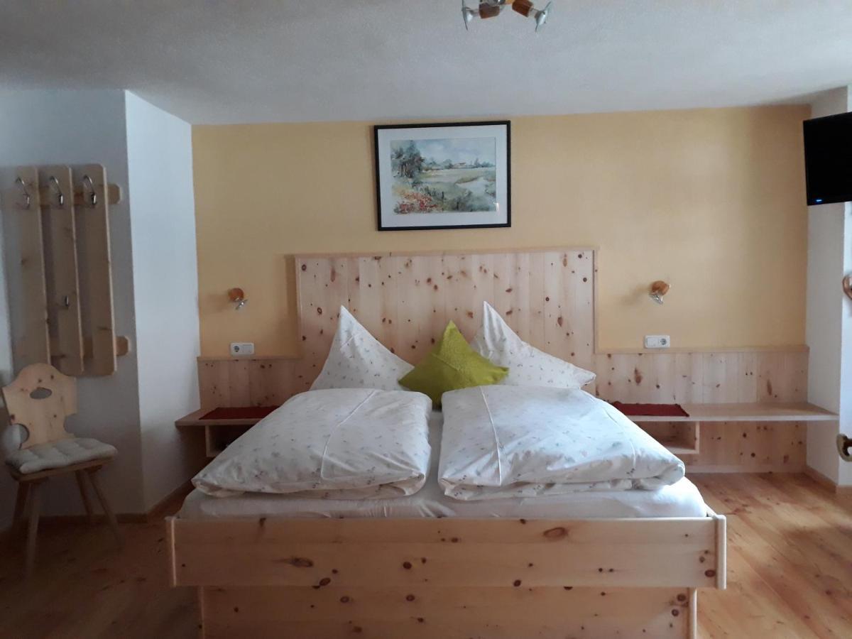 Haus Morgensonne Hotell Pettneu am Arlberg Exteriör bild